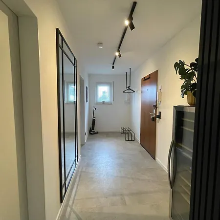 Grosszuegiges Wohnen Mit Seeblick In Zentrumsnaehe *